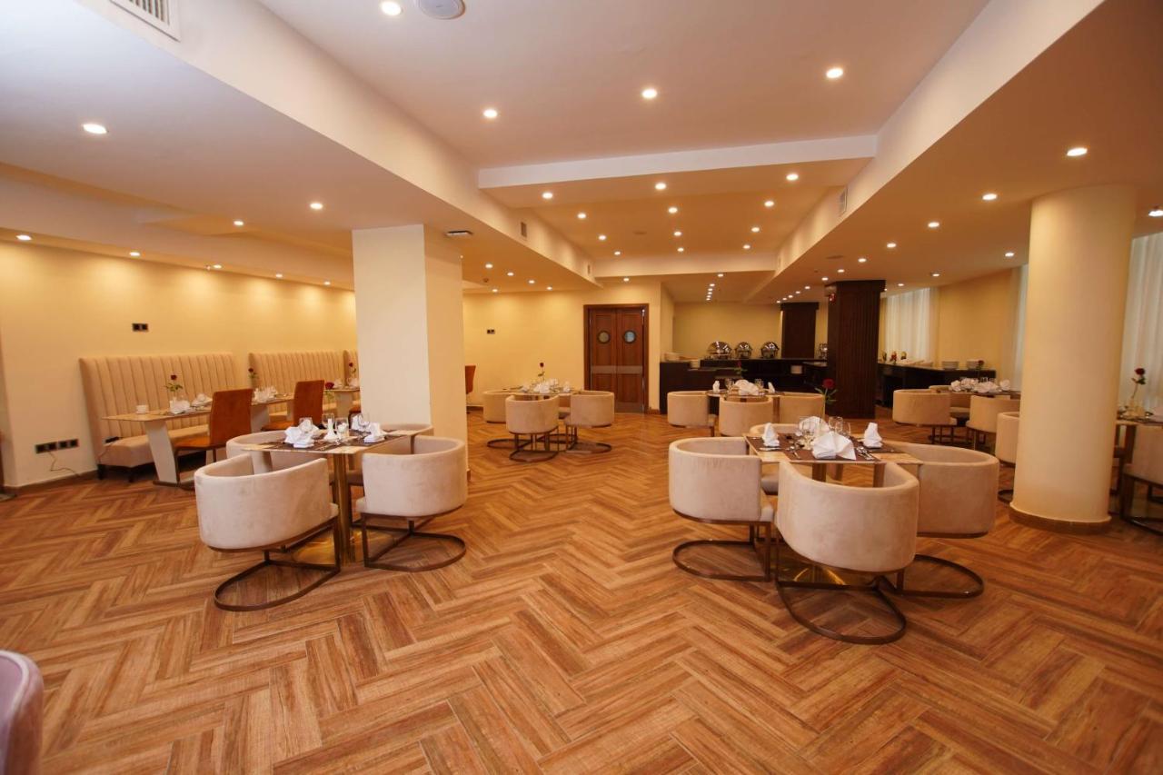 Best Western Premier Dynasty Αντίς Αμπέμπα Εξωτερικό φωτογραφία