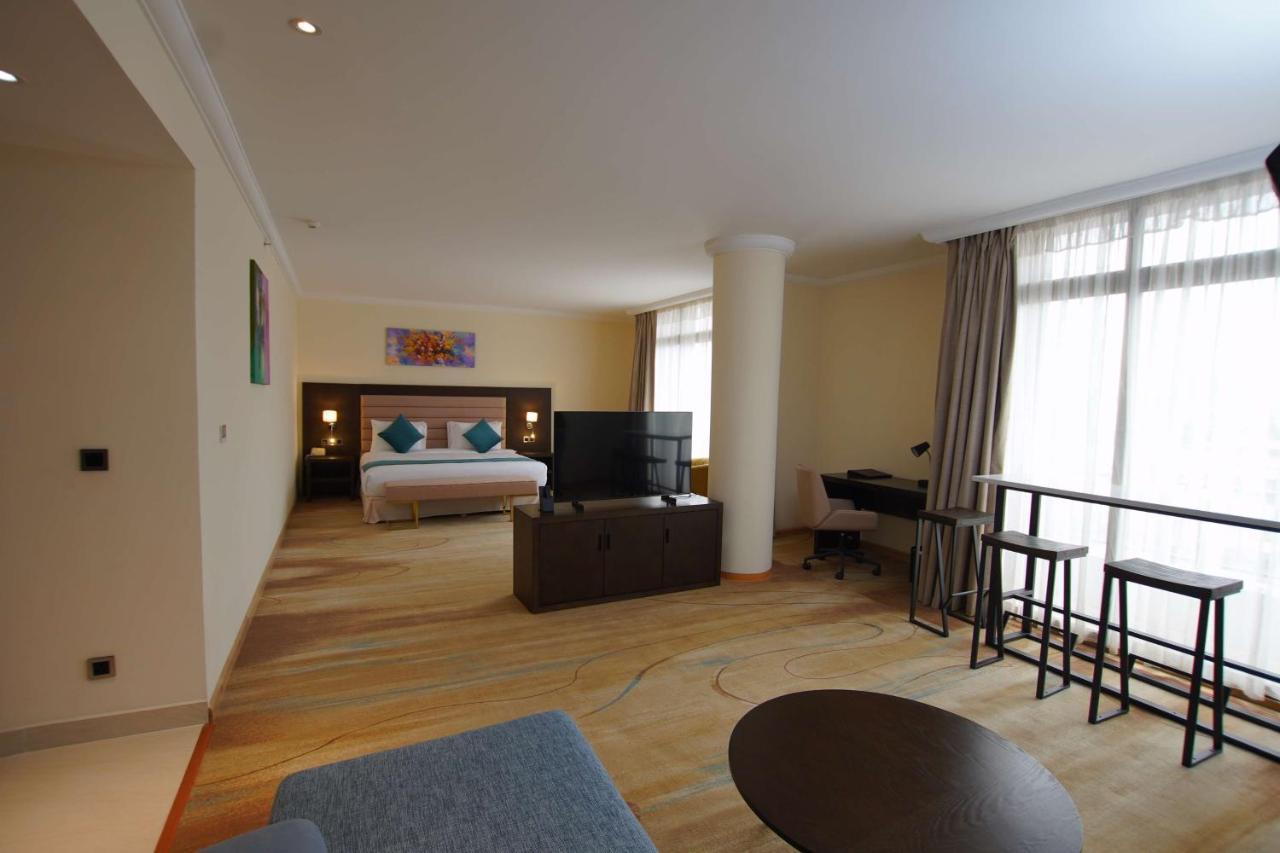 Best Western Premier Dynasty Αντίς Αμπέμπα Εξωτερικό φωτογραφία