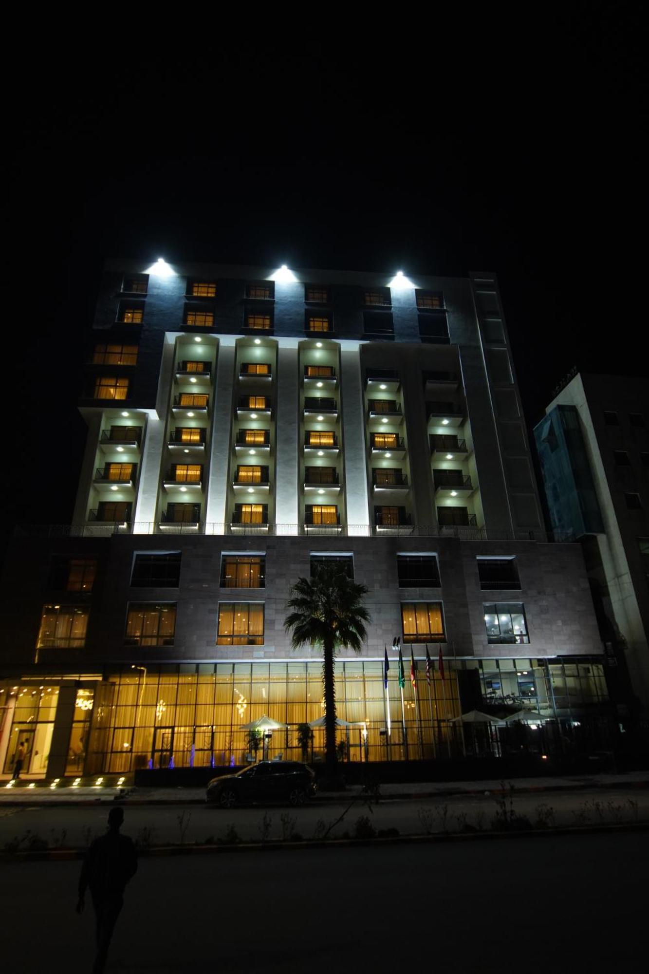 Best Western Premier Dynasty Αντίς Αμπέμπα Εξωτερικό φωτογραφία