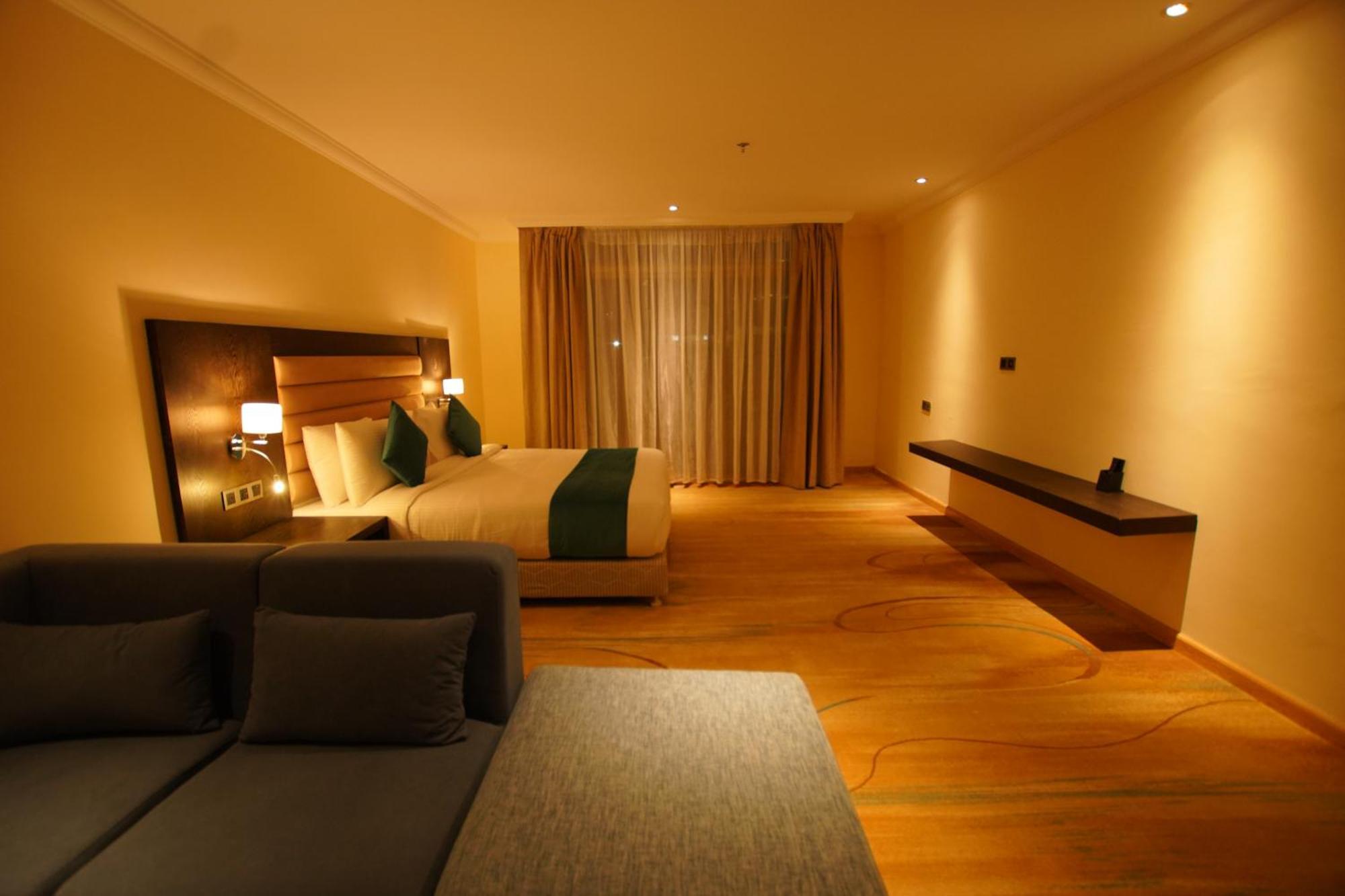 Best Western Premier Dynasty Αντίς Αμπέμπα Εξωτερικό φωτογραφία